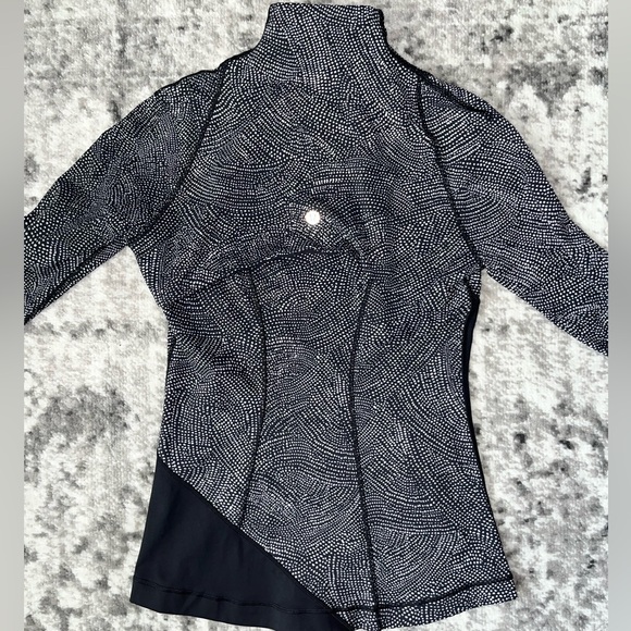 Lululemon Define Jacket and Speed Wunder Tight Bundle - Picture 2 of 12